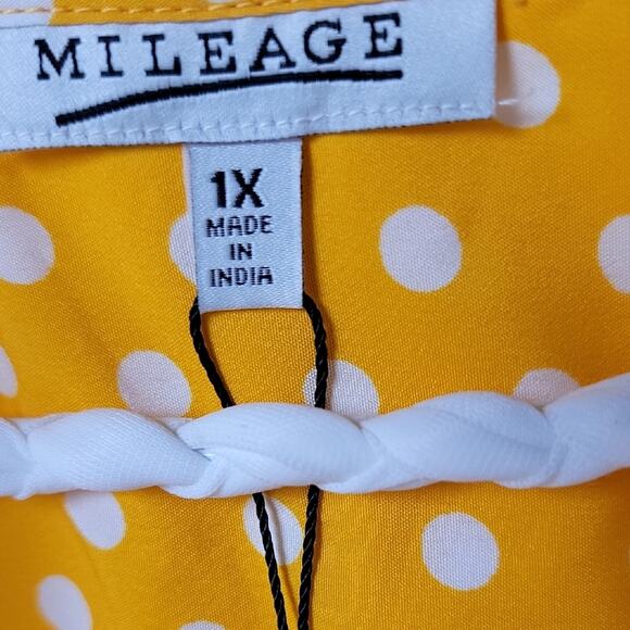 NWT MILEAGE Sleeveless Yellow Polka Dot Top Size 1X Plus Size Flowy Classic - Picture 4 of 9